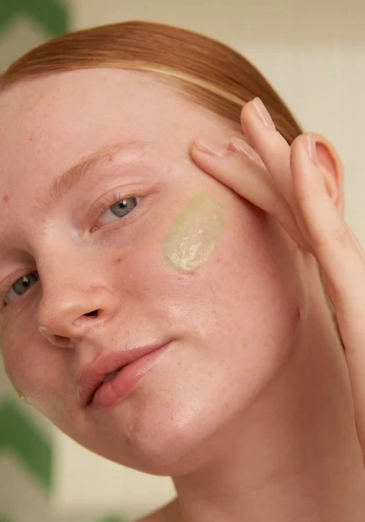 The Body Shop Tea Tree Skin Clearing Daily Scrub – 125 ml - Image 5