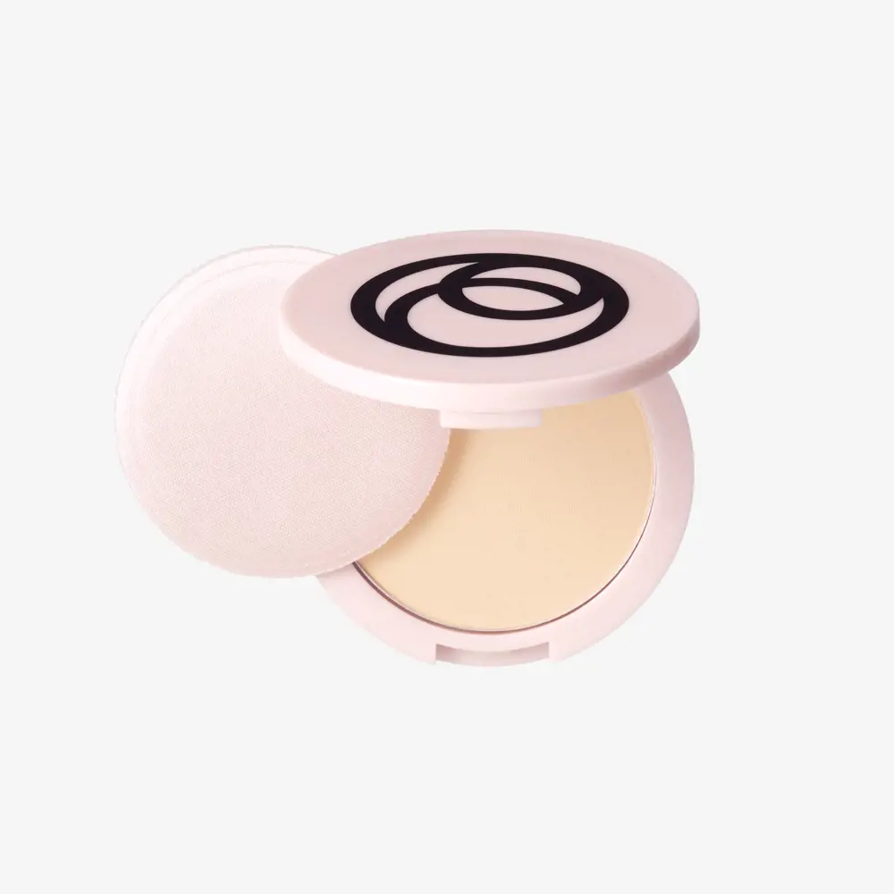 Oriflame OnColour Power Face Powder – Light Porcelain Shade (6g)