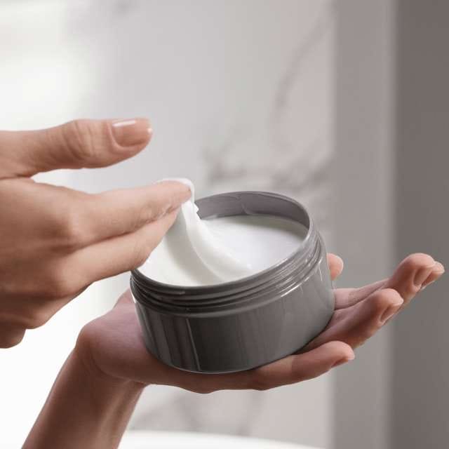 Oriflame DUOLOGI Intense Repair Hair Mask – 200ml - Image 2