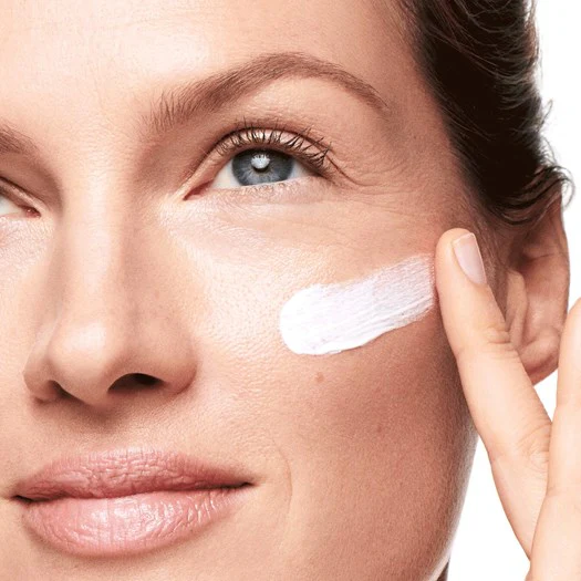 Oriflame Optimals Age Revive Day Cream SPF 15 50 ml - Image 4